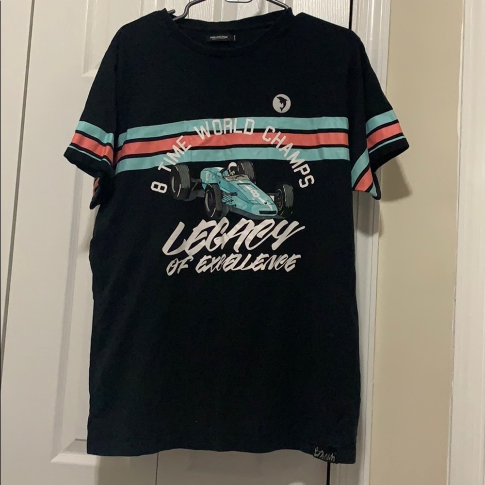 t-shirt.